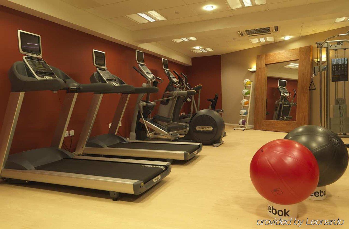 Hilton Garden Inn Aberdeen City Centre Зручності фото