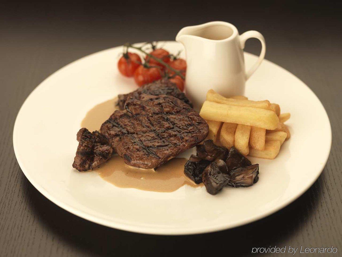 Hilton Garden Inn Aberdeen City Centre Екстер'єр фото